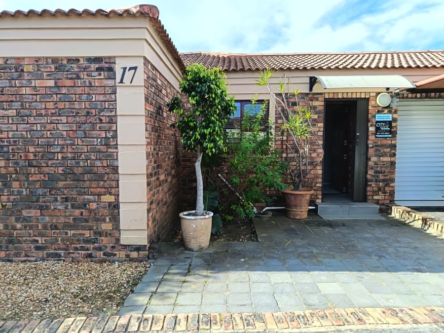 3 Bedroom Property for Sale in Humewood Eastern Cape
